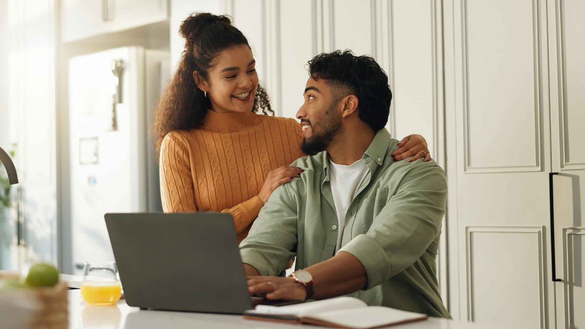 les couples qui se choisissent encore tous les jours pratiquent ces comportements rares pratiquent une véritable appréciation