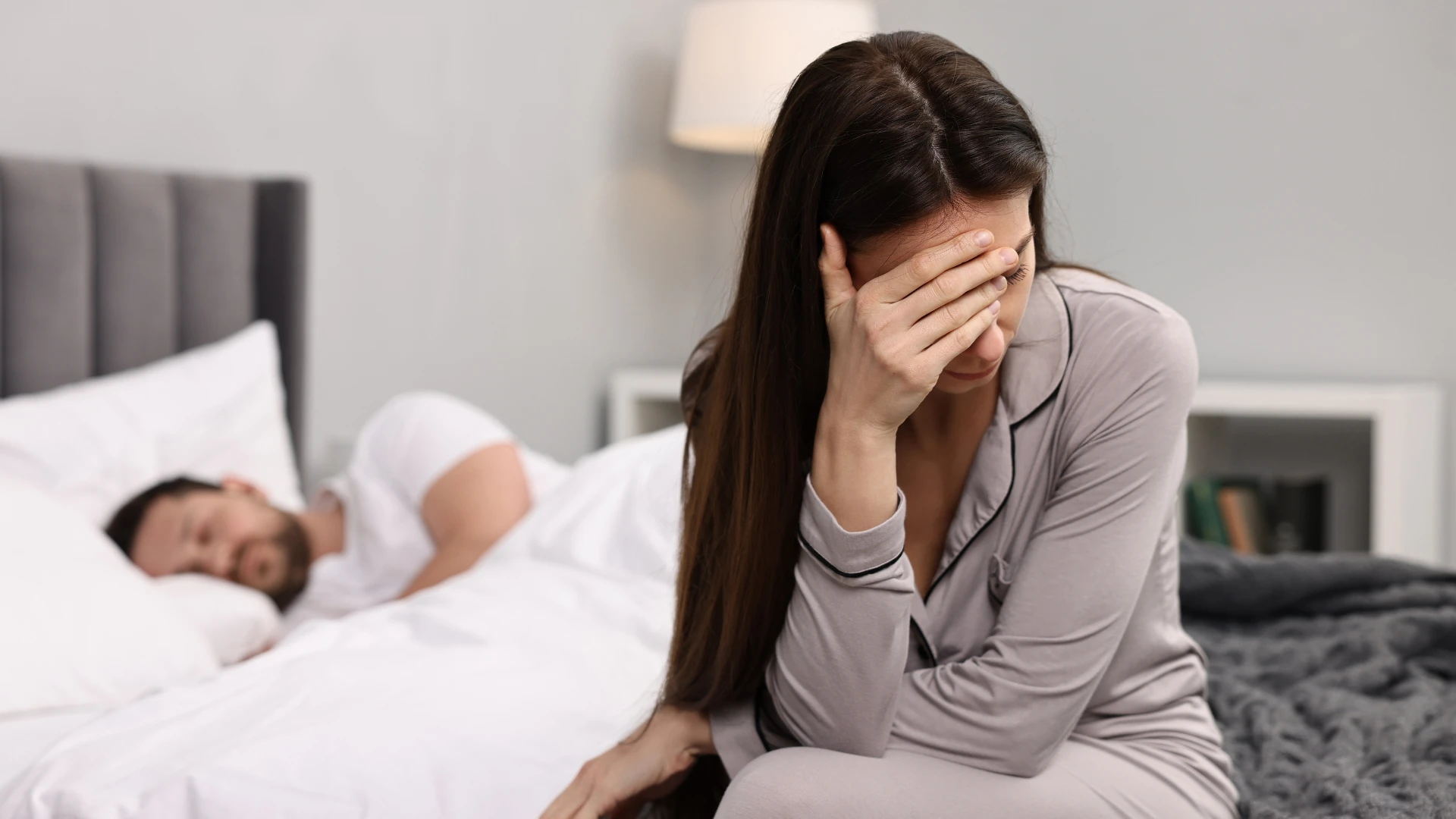 femme qui imagine la vie sans son mari