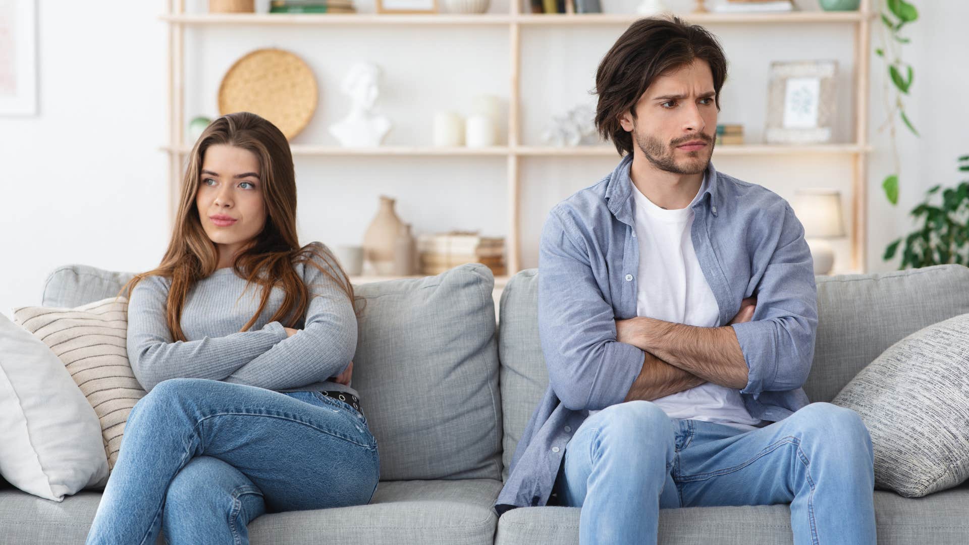 hommes gardant leurs sentiments pour eux