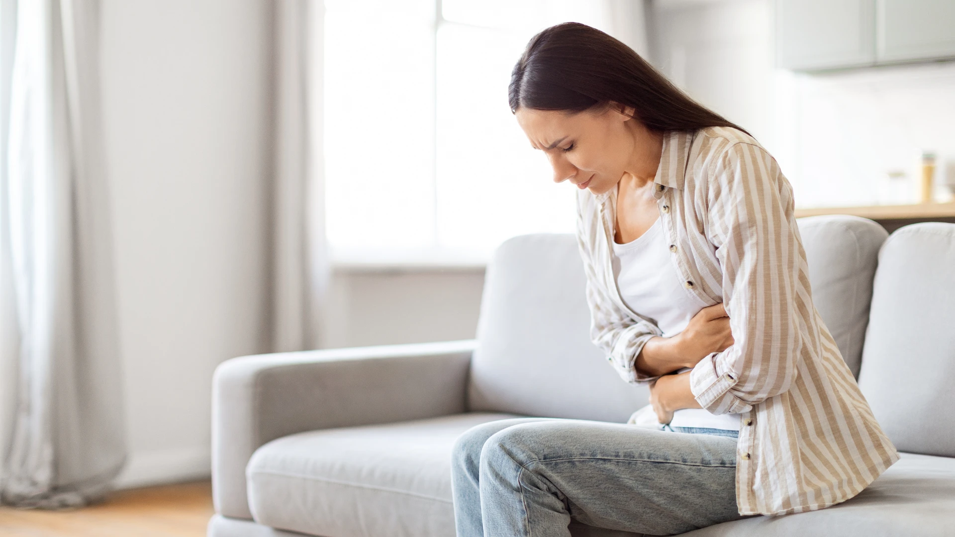 femme émotionnellement instable car elle manque de bien-être physique