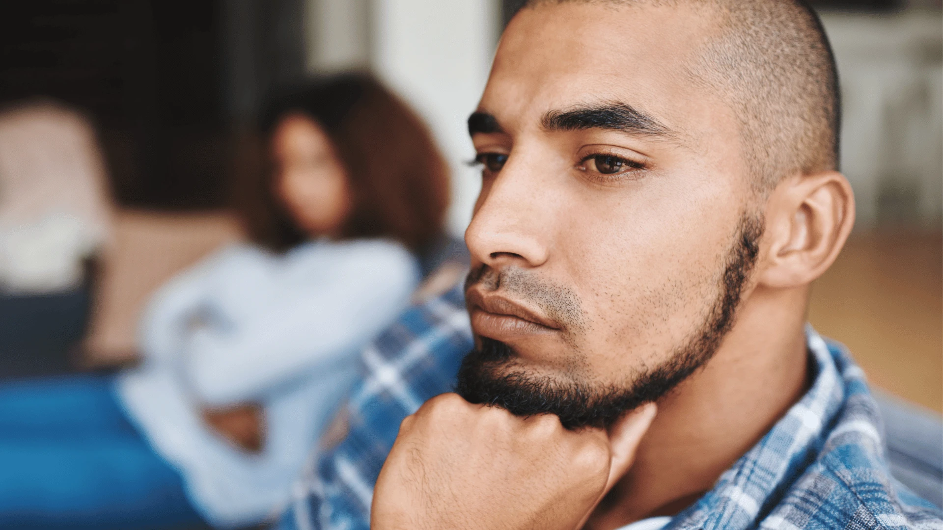 l'homme se sent détaché de sa femme