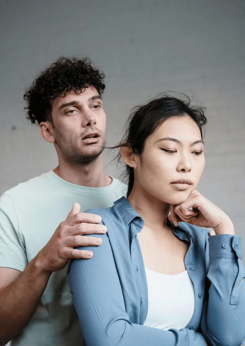 couple en bonnes relations se disputant sans s'attaquer