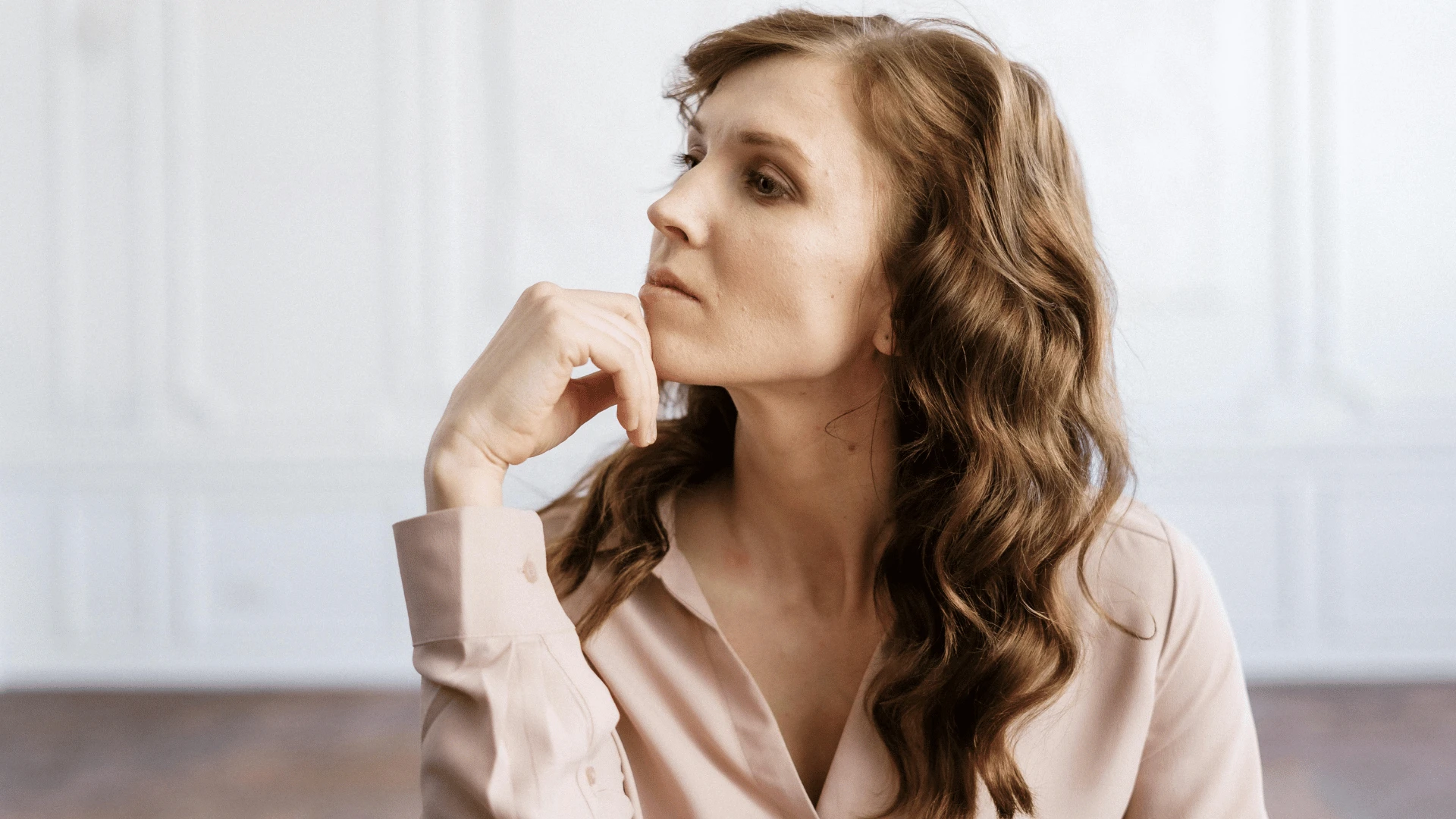 femme qui se fait confiance pour divorcer sans tout brûler