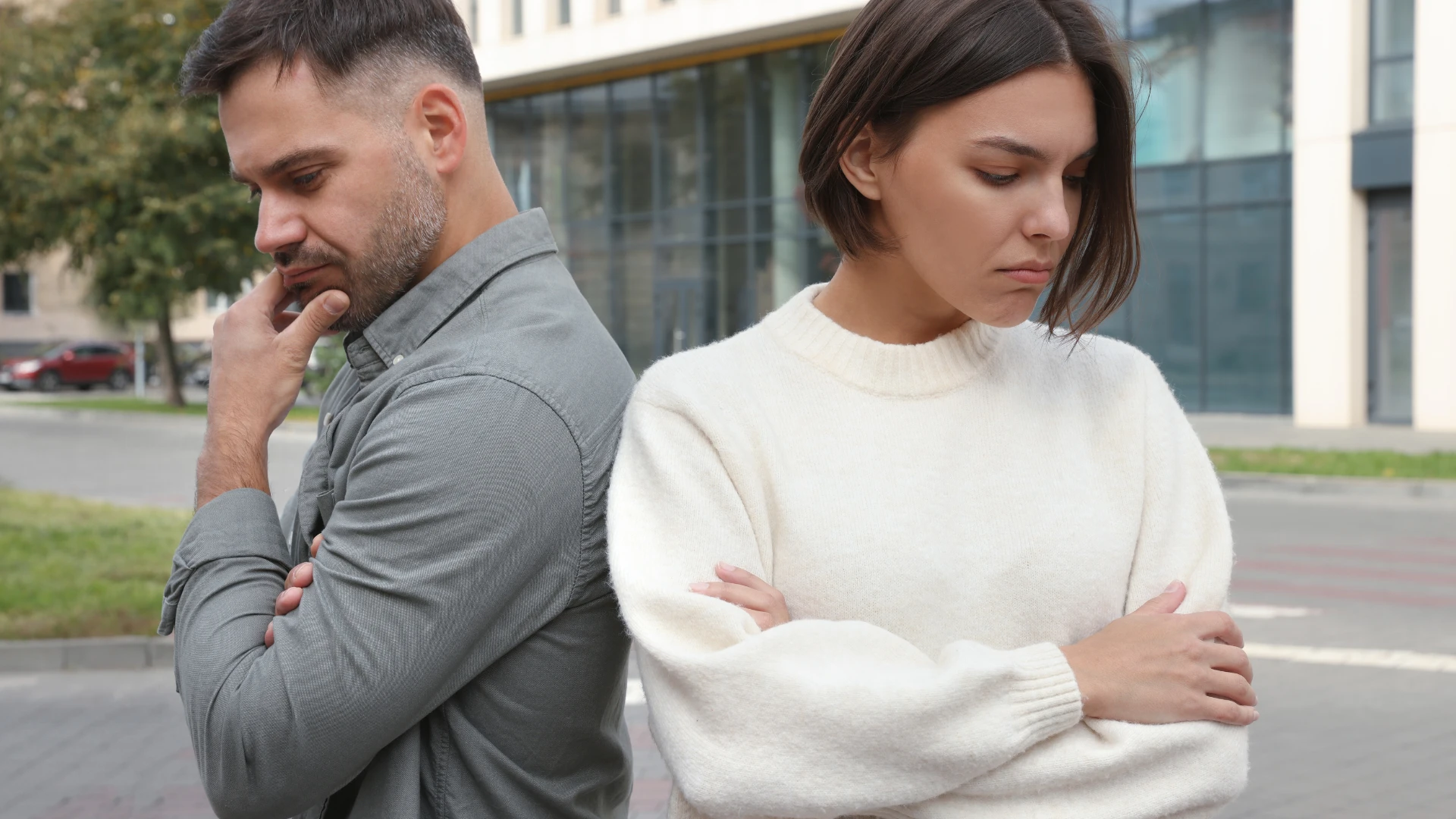 femme qui se sent épuisée par sa relation qui néglige ses soins personnels